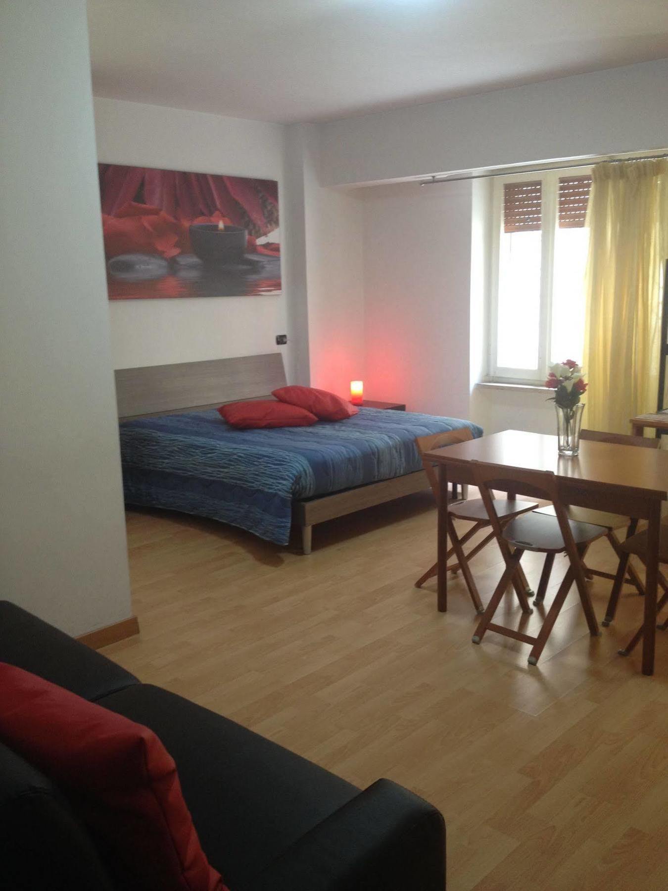 Casa Vacanze House Eden روما المظهر الخارجي الصورة